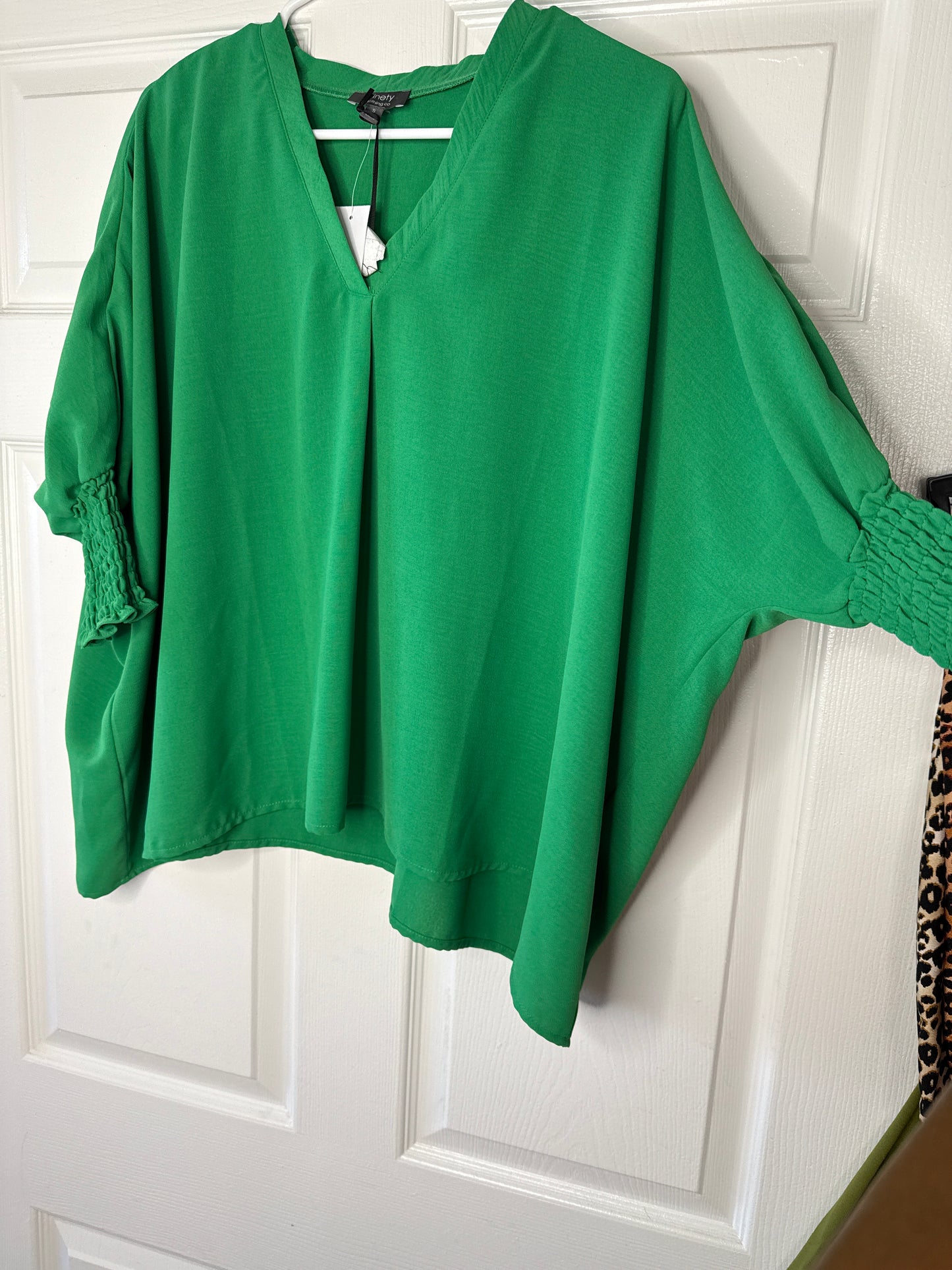 Detail Sleeve Green High Low Top