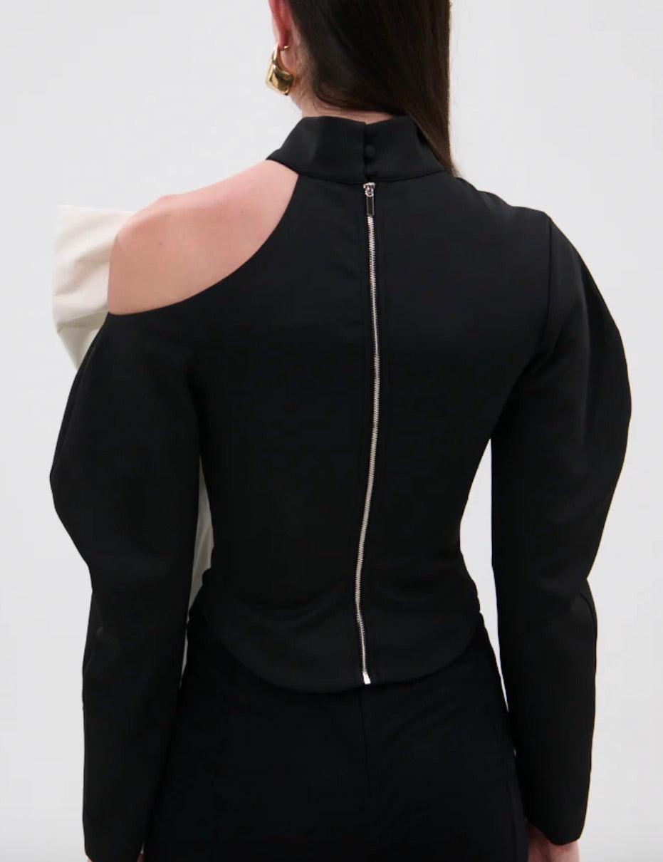 MOCK NECK BOW TOP A Black/White