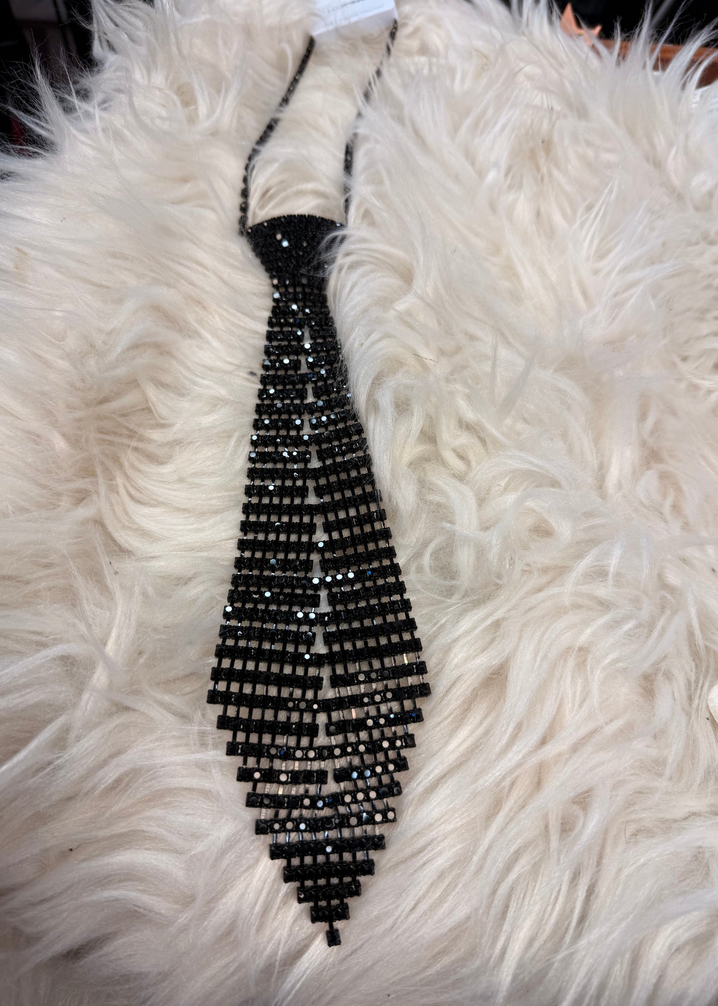 Neckless Bow Tie