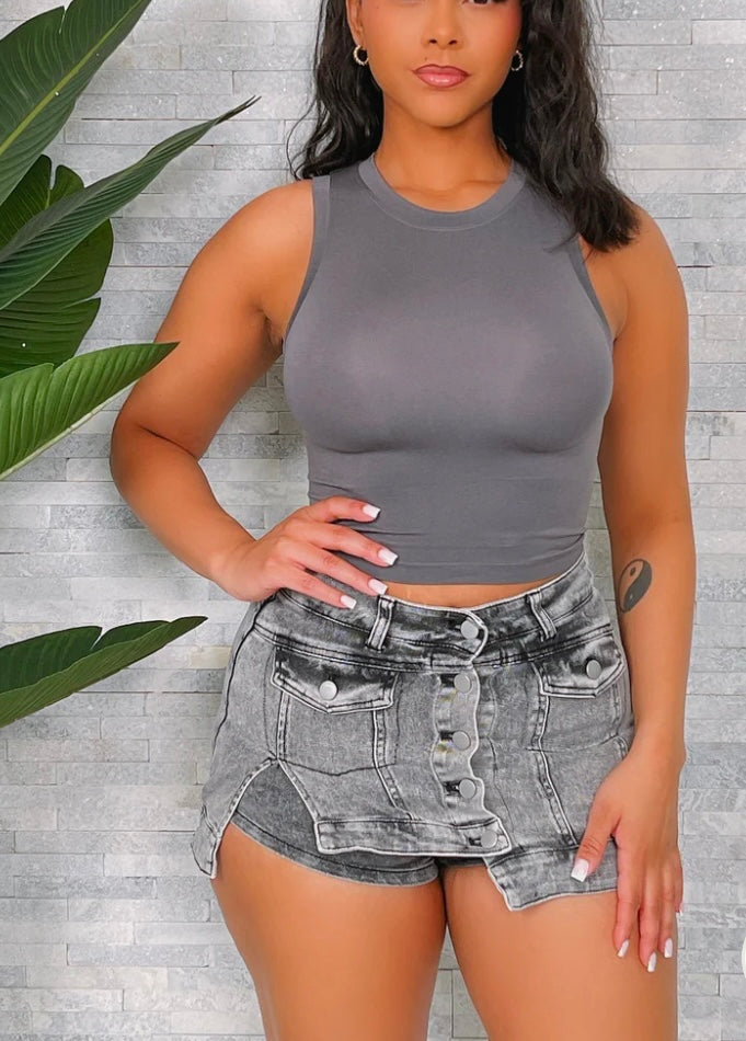 Sleeveless Crop Top Gray