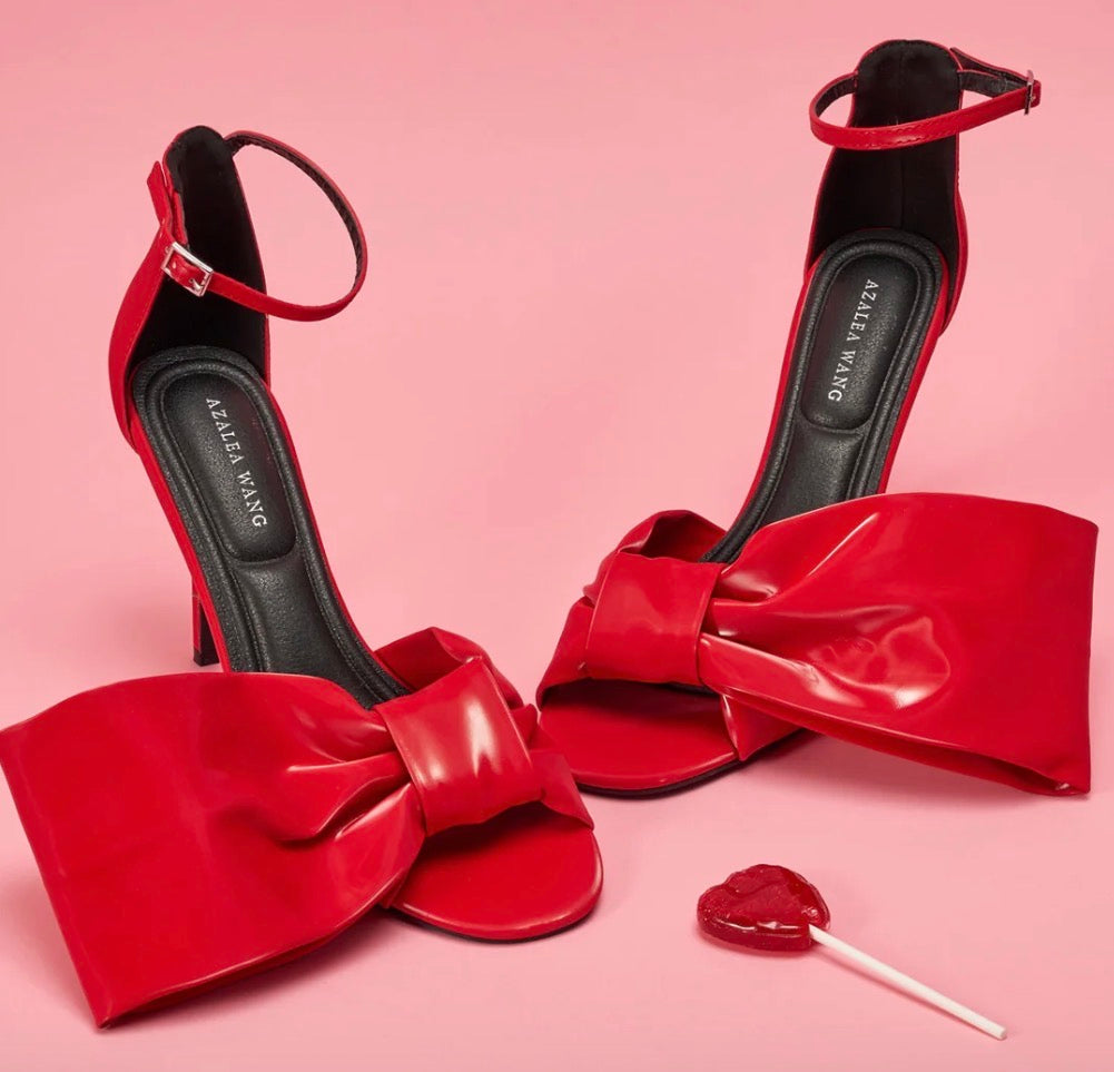 Red Bow Heel