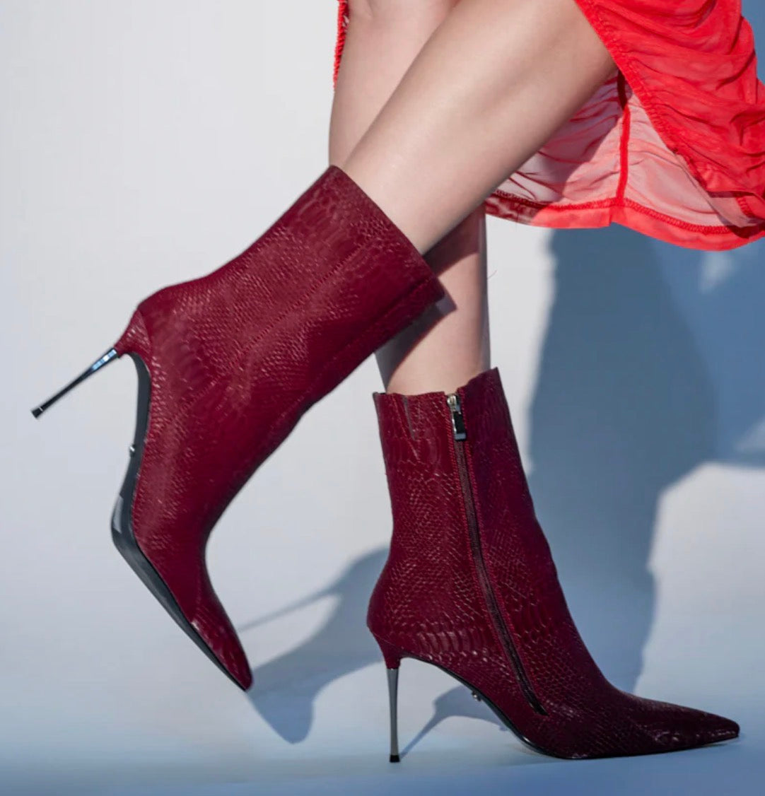 BURGUNDY BOOTIE 7