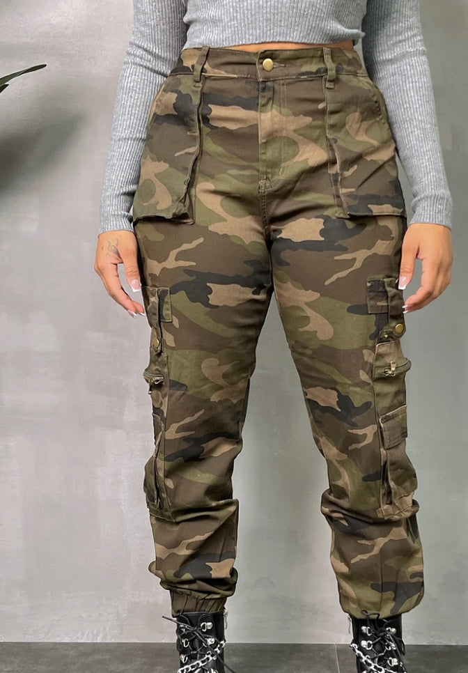 Camo Joggers Plus