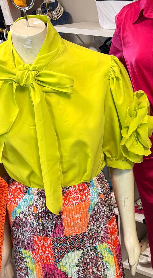 xl Green Button With Tie