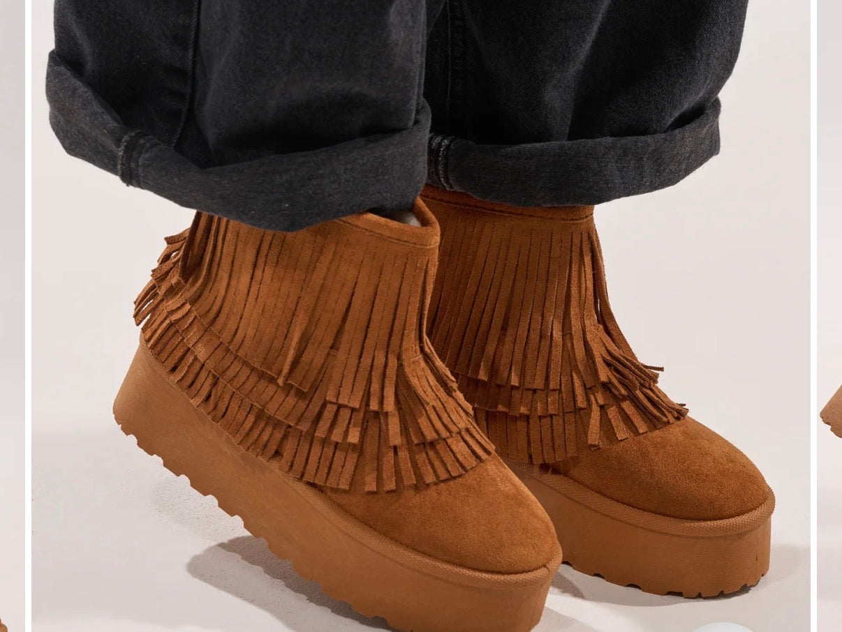 SUEDE FRINGE BOOTIE