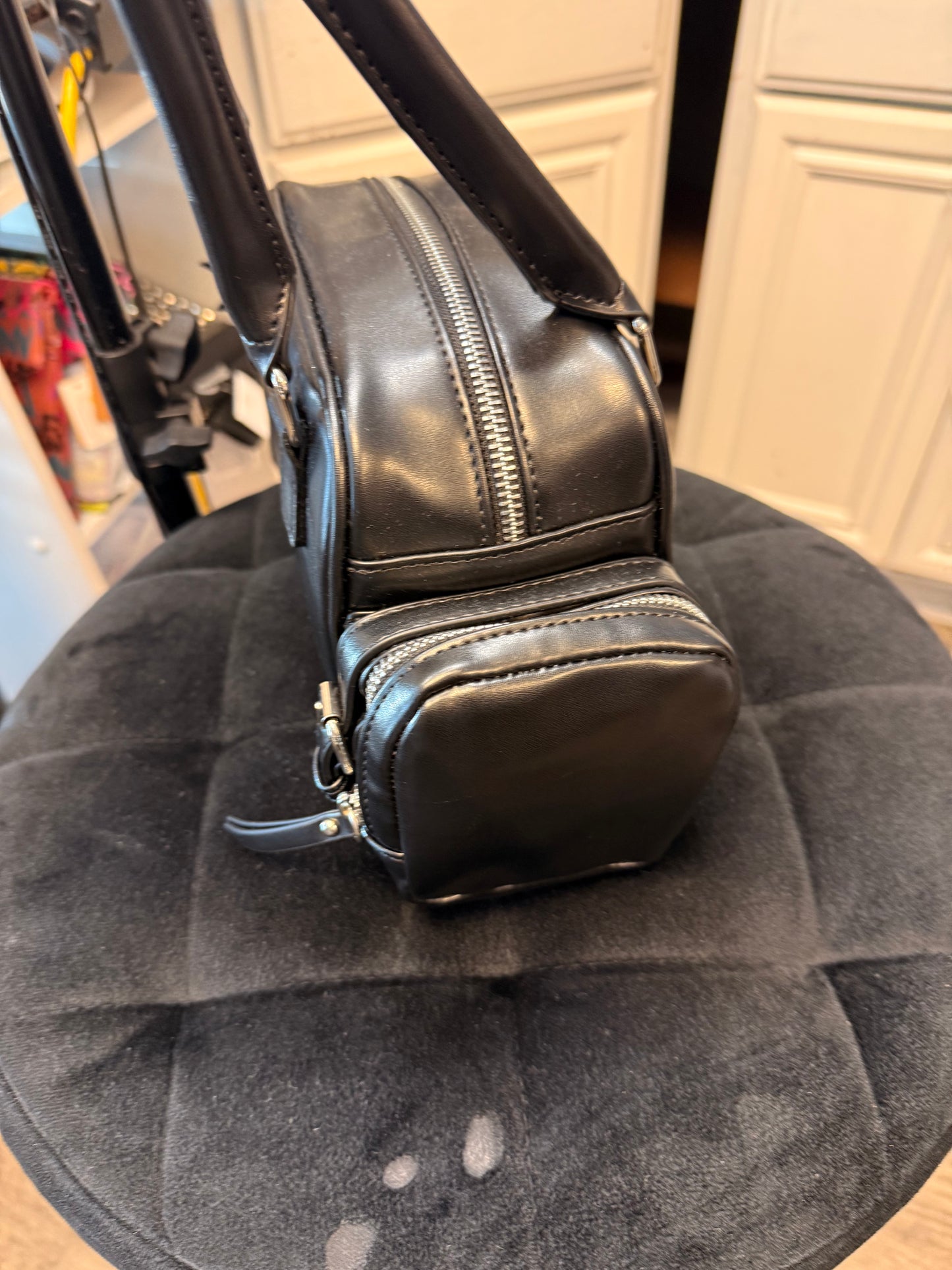 Black Purse A