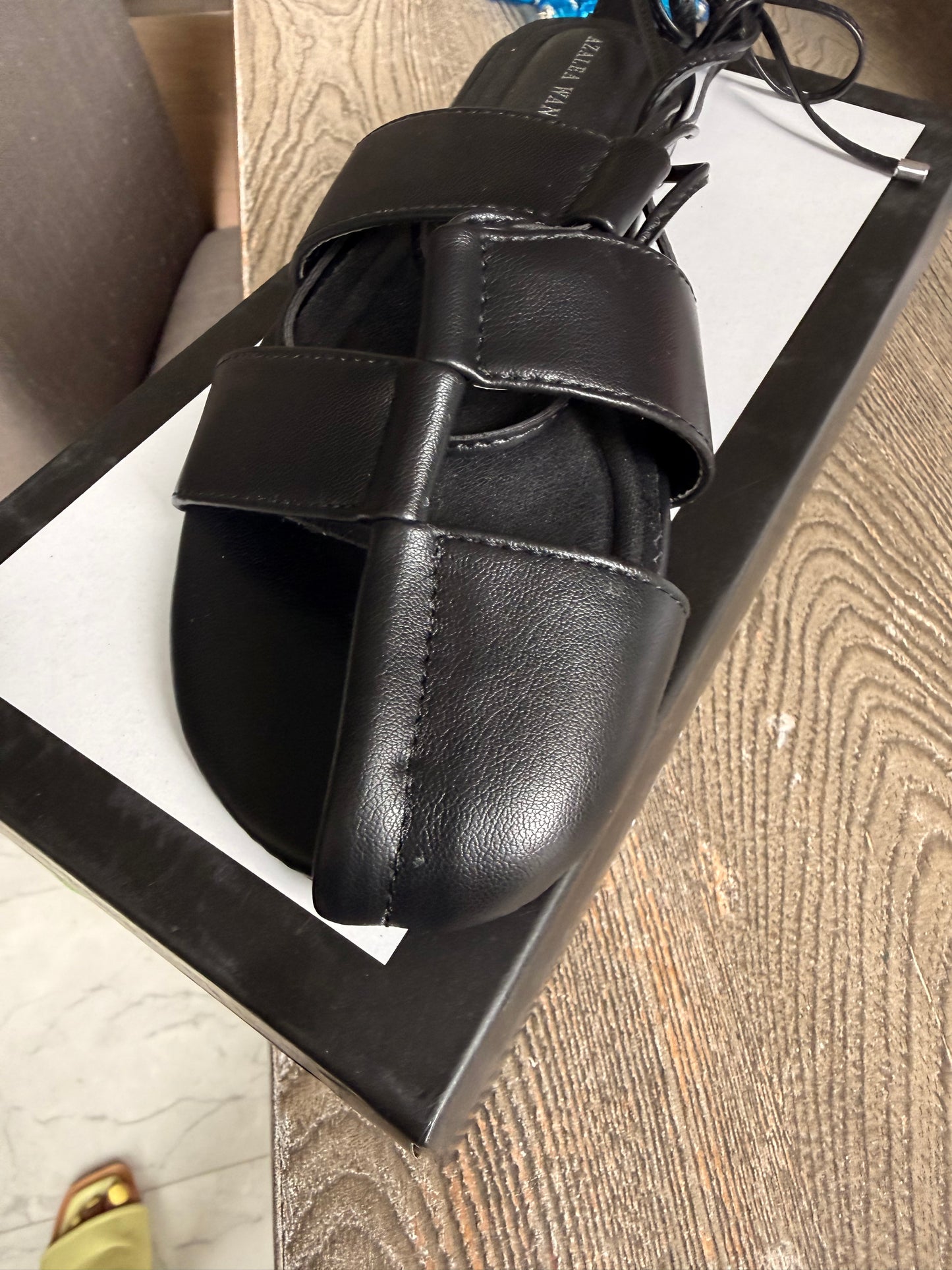 Black Peep Toe Flat A