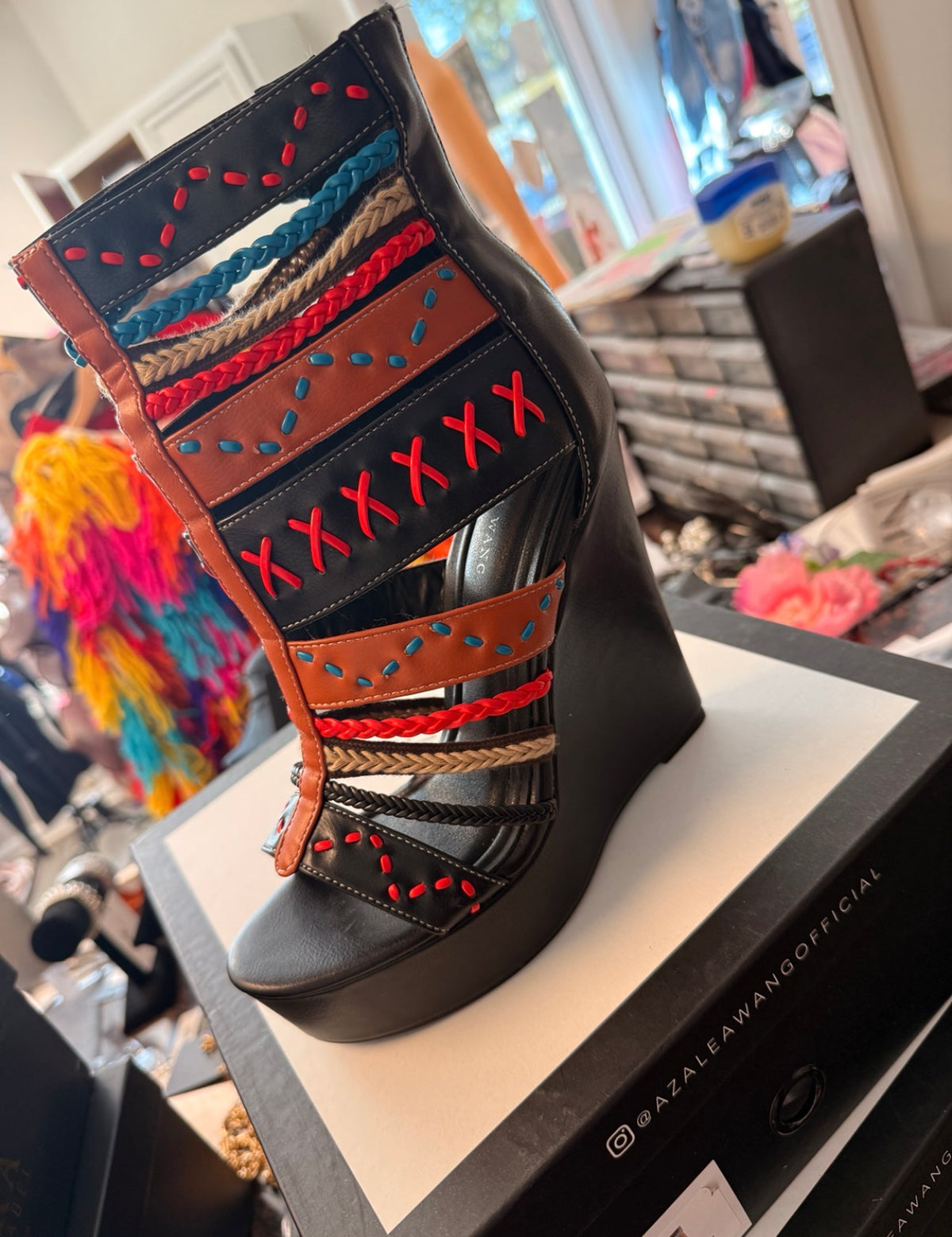 Wedge Tribal Print A