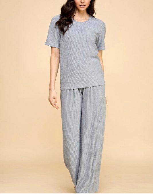 Plus Size Crinkle 2-piece  Light Gray