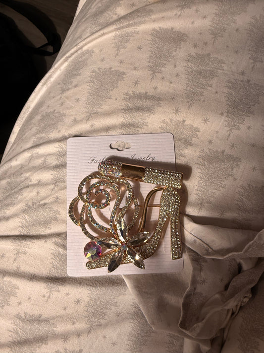 Over Size Bling Heel Brooch
