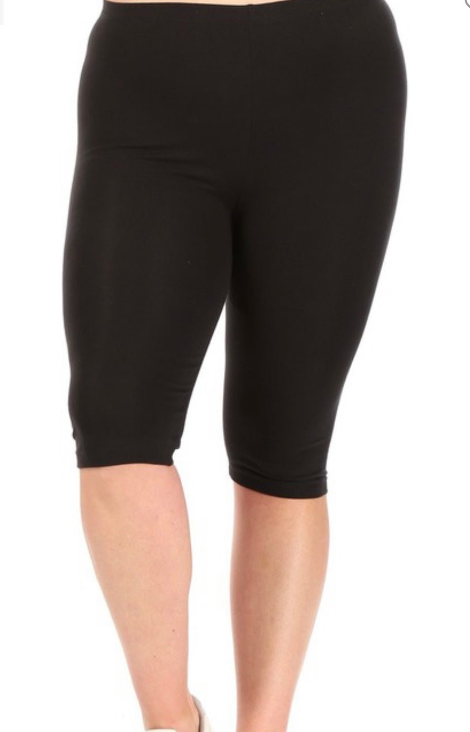 Plus Capri Leggings With A High Waist