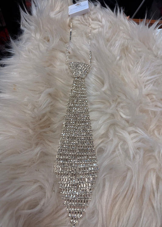 Neckless Bow Tie Silver
