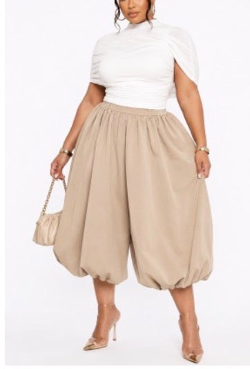 Plus Sizehigh Waist Balloon Pants With A Ruched Woven Design