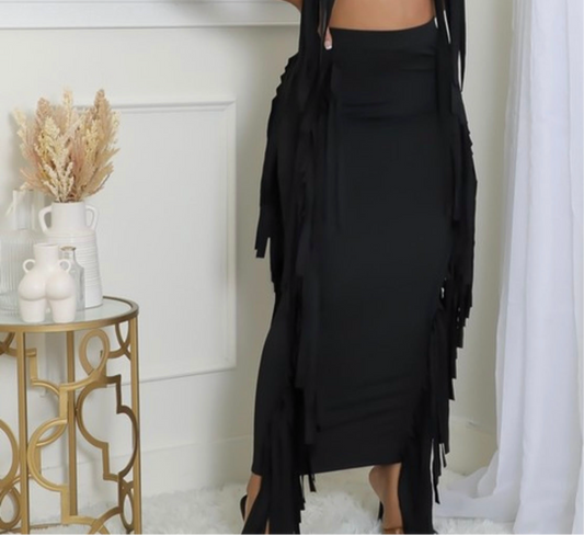 Stretch dress, Ruffles, No closure. Model is wearing a s. Black