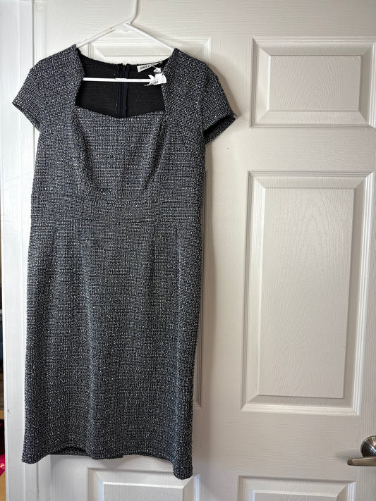 Black/Cranberry xl GK Dress Detail Collar Popcorn