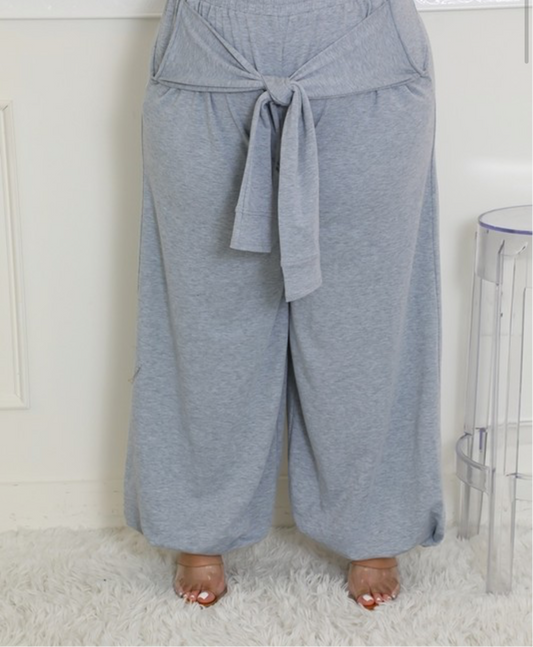Stretch pants, High-waisted, Elastic waistband, Self-tie straps, Cuffed, Pockets.Plus vendor detail info 1XL2XL3XL CHARCOAL