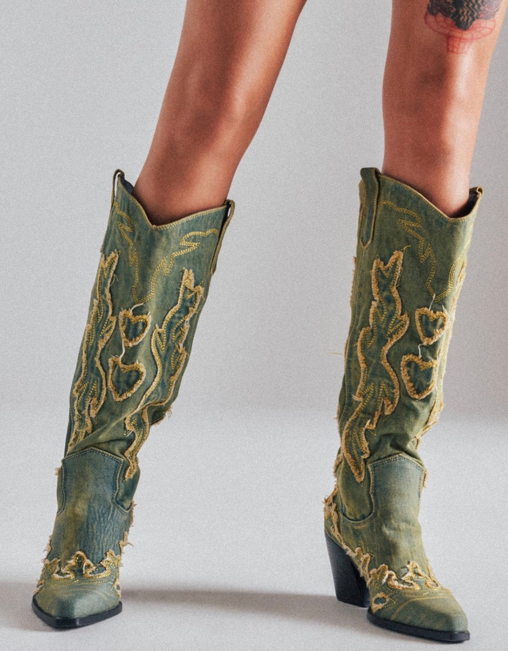 DENIM WESTERN LOW HEEL 8