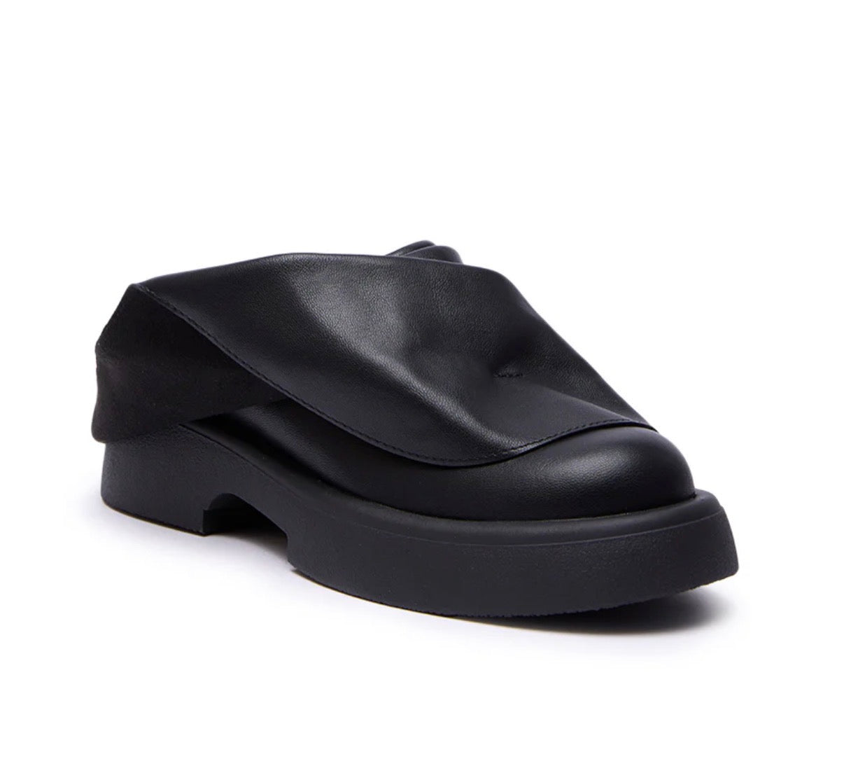 Flat Ruched Flat