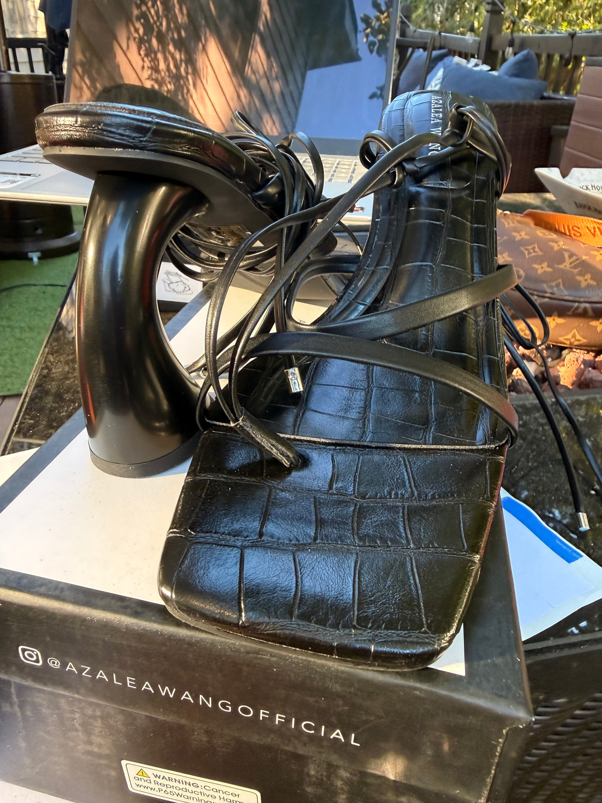 Black Strap Low Heel A