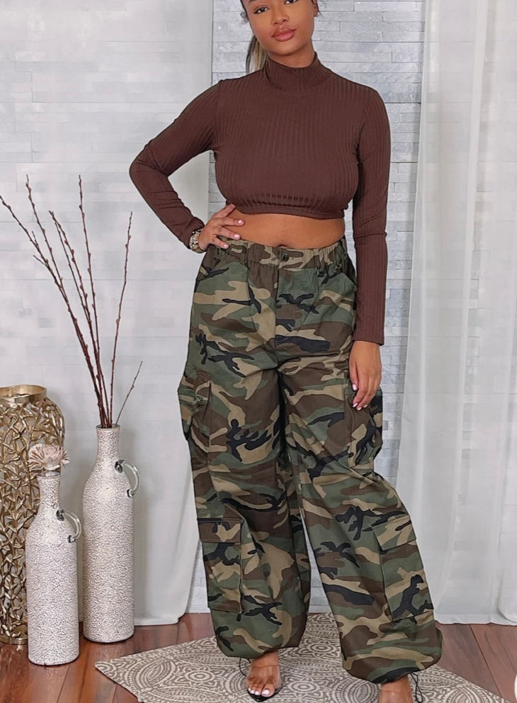 CAMO DRAWSTRING JOGGER PANTS