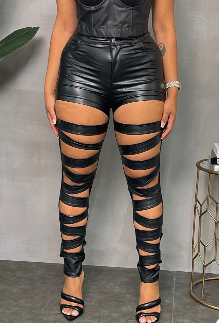 Front Cut Out Skinny Pants Black