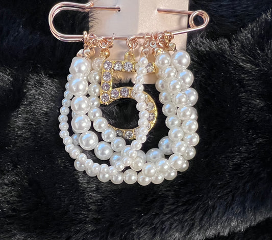 5 Dangle Brooch