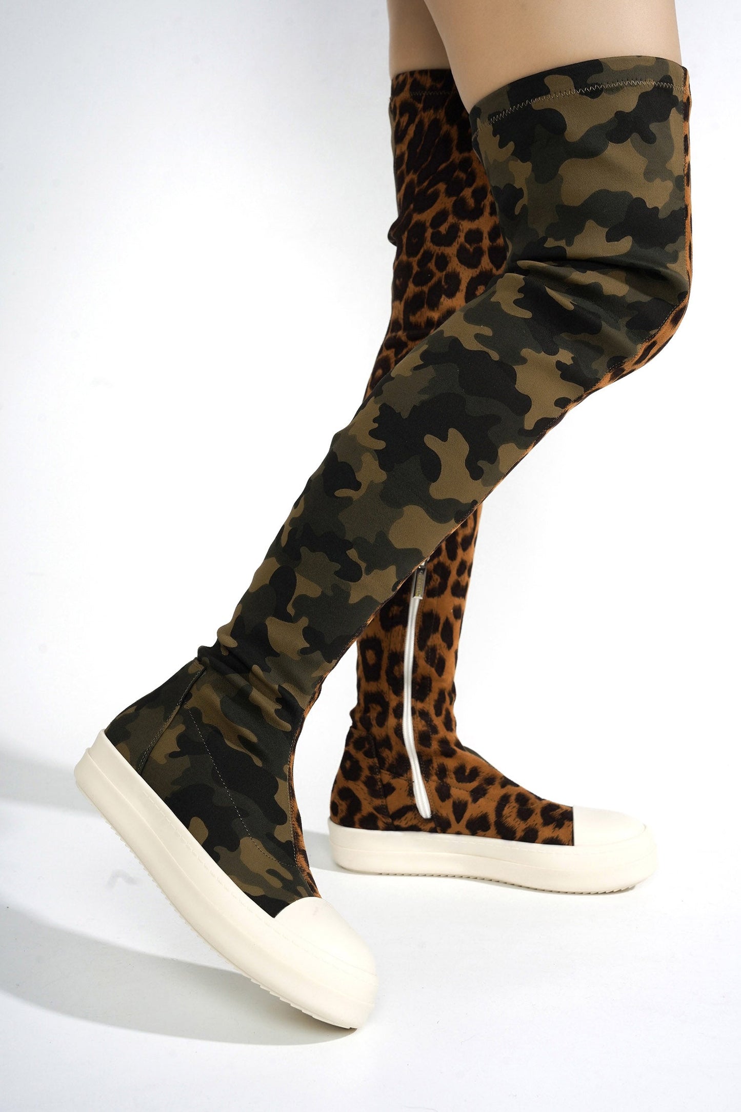 CAPE ROBBIN CRYSTA - NEON